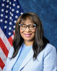 Bynum, Janelle S.
